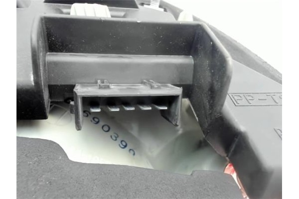 Recambio de piloto trasero derecho para ford ka (ccq) 1.3 i referencia OEM IAM 97KG13N004  