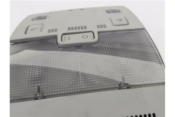 Recambio de luz delantero central techo para seat exeo st (3r5) 2.0 reference referencia OEM IAM 8E0947135D 8E0951177 