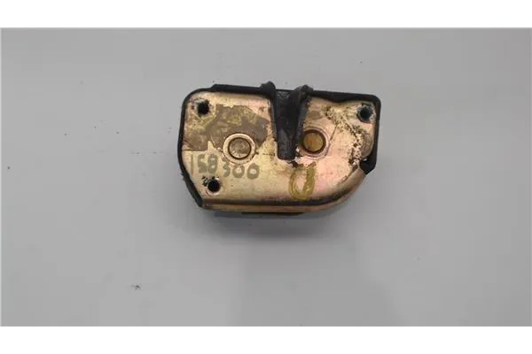 Recambio de cierre electromagnetico trasero derecho para chrysler voyager gs 2.5 td referencia OEM IAM 4717500 VOYAGER 