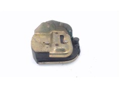 Recambio de cierre electromagnetico trasero izquierdo para chrysler voyager gs 2.5 td referencia OEM IAM 4717501  