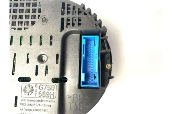 Recambio de cuadro completo para audi a2 (8z) 1.4 referencia OEM IAM 8Z0920900A  