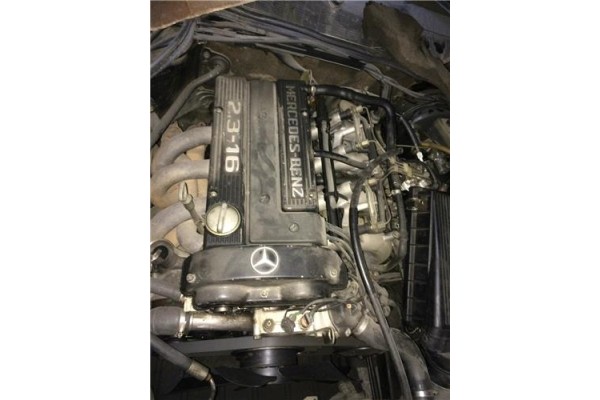 mercedes-benz 190 (w201) del año 1984 mercedes-benz 190 (w201) del año 1984