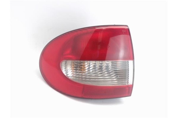 Recambio de piloto trasero izquierdo para renault megane i classic (la0) referencia OEM IAM   