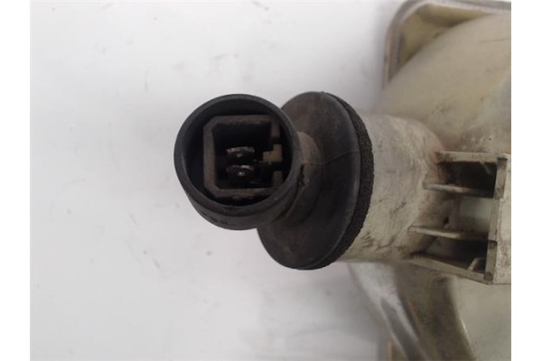 Recambio de intermitente delantero izquierdo para peugeot 205 berlina referencia OEM IAM   