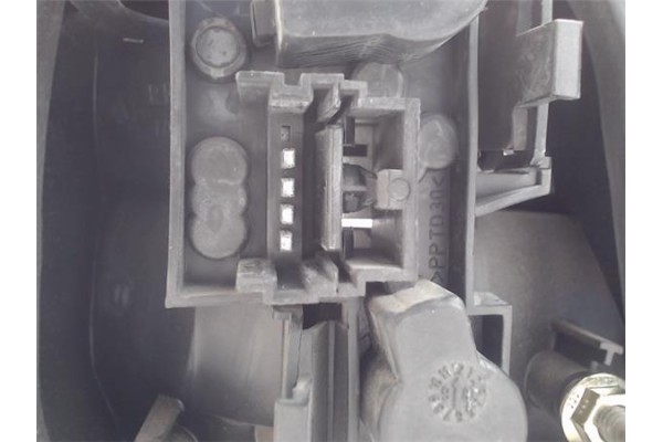 Recambio de piloto trasero izquierdo para renault megane i classic (la0) referencia OEM IAM   