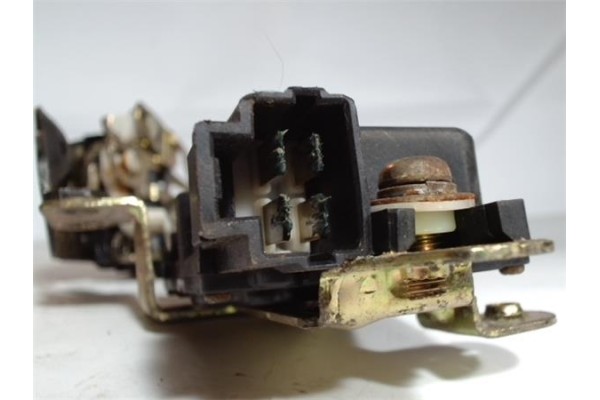 Recambio de cierre electromagnetico delantero derecho para hyundai galloper santamo 2.0 referencia OEM IAM 81320M2000  