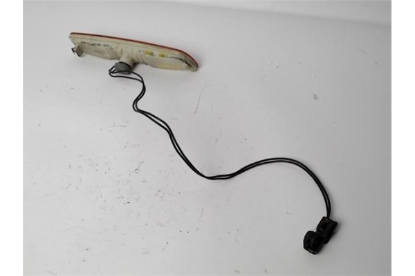 Recambio de intermitente delantero izquierdo para volvo s40 berlina 1.9 di referencia OEM IAM 30896799  30621937 , VOLVO
