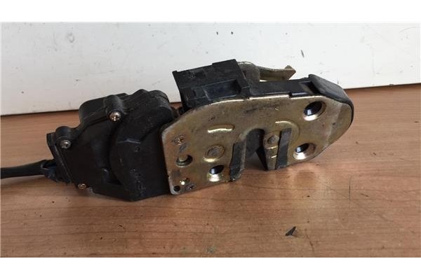 Recambio de cierre electromagnetico trasero izquierdo para kia shuma (1997) 1.5 comfort 5 berlina [1,5 ltr. - 65 kw cat] referen