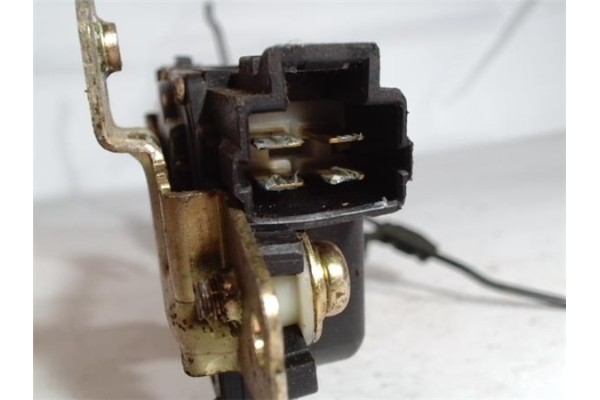 Recambio de cierre electromagnetico delantero izquierdo para hyundai galloper santamo 2.0 referencia OEM IAM 81310M2000  