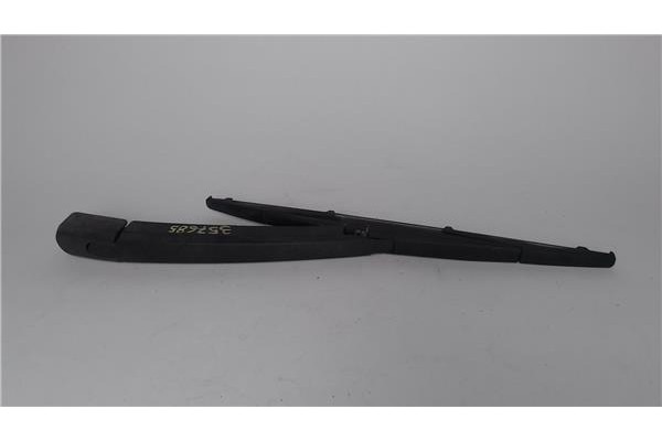 Recambio de brazo limpiaparabrisas trasero para mazda 5 2.0 referencia OEM IAM C23567421A  