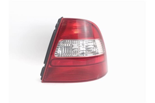 Recambio de piloto trasero derecho para honda civic berl. 3/4 (ej/ek) referencia OEM IAM   