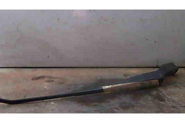 Recambio de brazo limpiaparabrisas delantero para ford mondeo iii (b5y) 1.8 16v referencia OEM IAM 1S7117526AB  