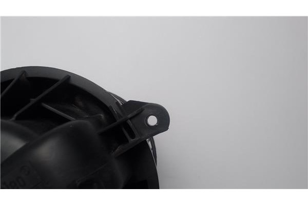 Recambio de motor ventilador radiador para peugeot partner furgón (5) 1.9 d referencia OEM IAM 6441R4  