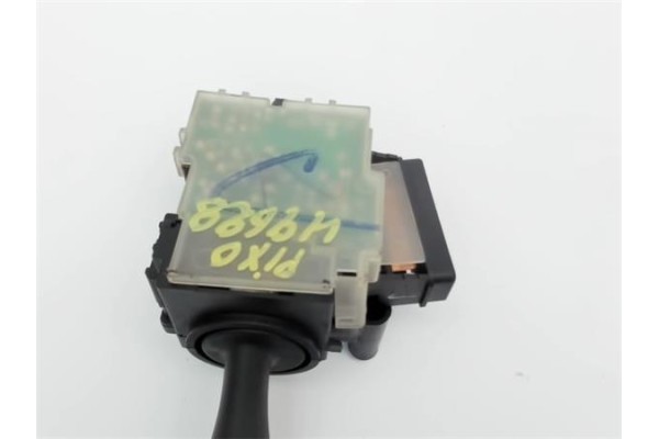 Recambio de mando limpiaparabrisas para nissan pixo (uao) 1.0 visia referencia OEM IAM 252604A00B  