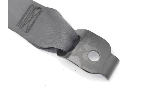 Recambio de anclaje cinturon trasero derecho para honda civic vi 1.6 referencia OEM IAM 82455S6DE01ZB  