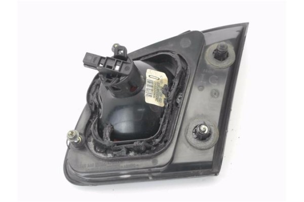 Recambio de piloto porton trasero izquierdo para nissan primera berlina (p11) 1.8 referencia OEM IAM 89020142 265559F510 