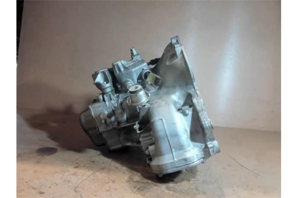 Recambio de caja cambios manual para opel corsa c 1.7 club referencia OEM IAM 90400209  