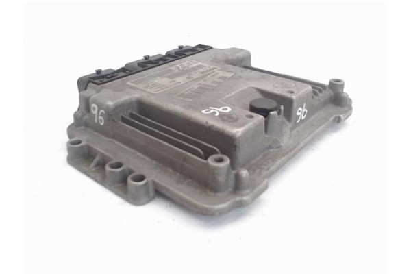Recambio de centralita para peugeot 206 berlina 1.4 look referencia OEM IAM 9647158080/1039S00914 0281010707/EDC16C3 