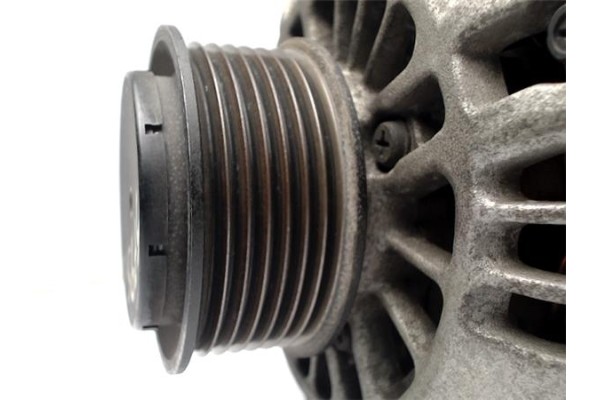 Recambio de alternador para kia sorento 2.5 crdi active referencia OEM IAM AF111393 373004A110 373004A110 , KIA | 373004A112 , K