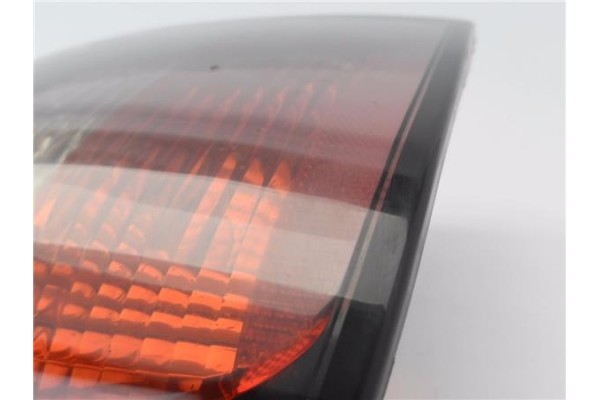 Recambio de piloto trasero izquierdo para nissan primera berlina (p11) 1.8 referencia OEM IAM 0821519F1LB  