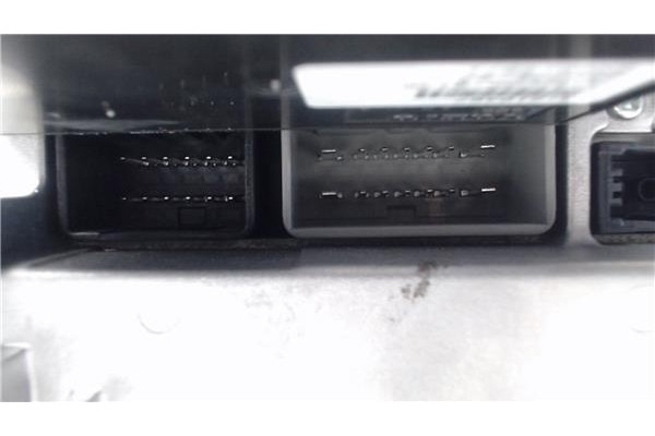 Recambio de autoradio para volvo s80 berlina 2.5 t kinetic referencia OEM IAM 30773438AA  