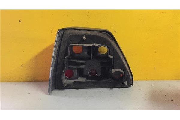 Recambio de piloto trasero derecho para volkswagen golf ii (191/193) 1.6 básico / c referencia OEM IAM 191945112  