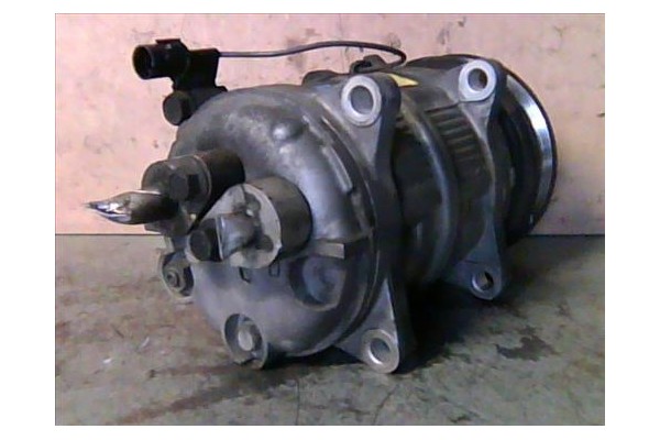 Recambio de compresor aire acond. para volvo v40 familiar 1.8 referencia OEM IAM 30612618 867B064431 