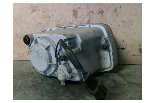 Recambio de faro antiniebla para hyundai elantra (xd) 1.6 referencia OEM IAM 921012D120  