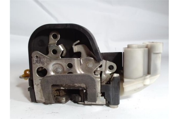 Recambio de cierre electromagnetico trasero izquierdo para alfa romeo 147 (190) 1.6 t.spark eco distinctive referencia OEM IAM 4