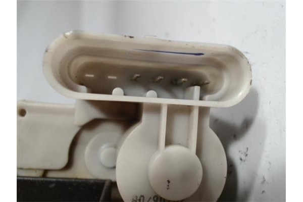 Recambio de cierre electromagnetico trasero izquierdo para alfa romeo 147 (190) 1.6 t.spark eco distinctive referencia OEM IAM 4