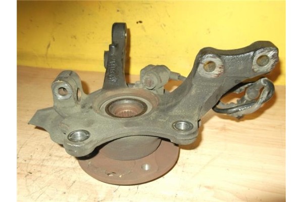 Recambio de mangueta delantero izquierda para opel corsa c 1.3 cdti referencia OEM IAM 13154317  