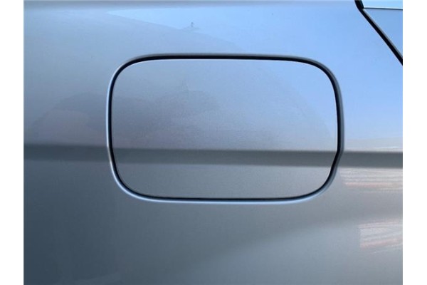Recambio de tapa exterior combustible para mercedes-benz clase c (bm 204) berlina 3.0 c 280 (204.054) referencia OEM IAM A204757