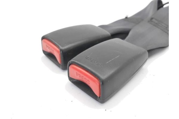 Recambio de anclaje cinturon trasero central para honda civic vi 1.6 referencia OEM IAM 82485S6DE04ZB  