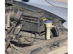 Recambio de caja fusibles/rele para ssangyong kyron 2.0 200 xdi referencia OEM IAM 8231009081  