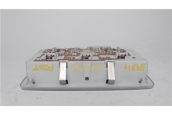 Recambio de luz interior techo para opel astra j 1.6 referencia OEM IAM 13285096 1230112 
