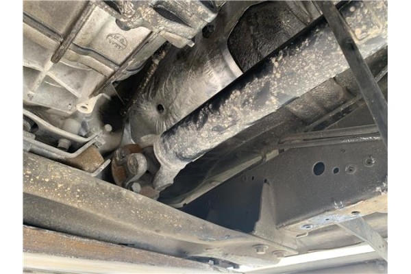 Recambio de cardan trasero para ssangyong kyron 2.0 200 xdi referencia OEM IAM 3320009413  