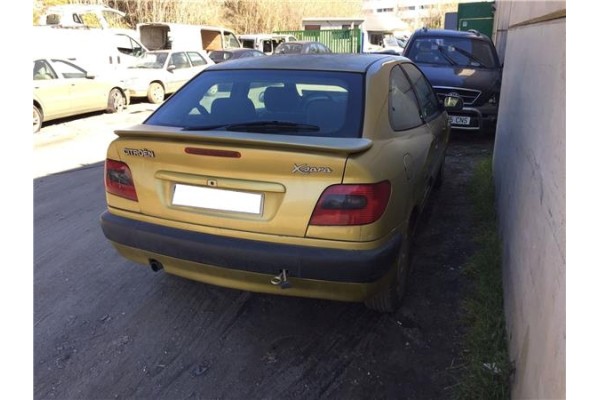 citroen xsara berlina del año 1999