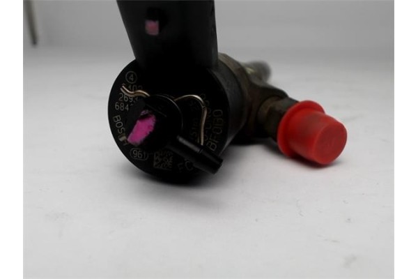 Recambio de inyector para toyota yaris (ksp9/scp9/nlp9) 1.4 d-4d referencia OEM IAM 236700N030 0445110262 