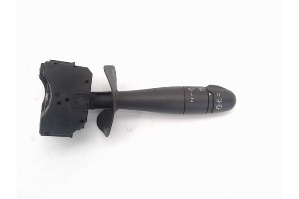 Recambio de mando de luces para renault clio ii fase ii (b/cb0) referencia OEM IAM   