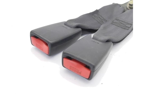 Recambio de anclaje cinturon trasero central para honda civic vi 1.6 referencia OEM IAM 82485S6DE04ZB  