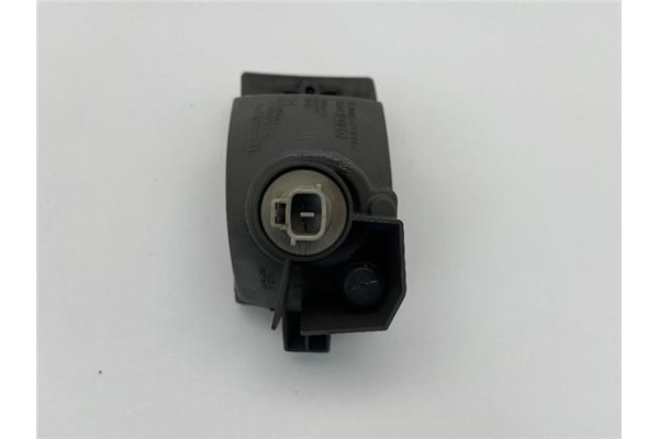 Recambio de intermitente delantero dcho para toyota rav4 (a2) 1.8 luna referencia OEM IAM 8151142050  
