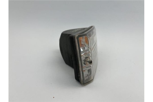 Recambio de intermitente delantero dcho para toyota rav4 (a2) 1.8 luna referencia OEM IAM 8151142050  