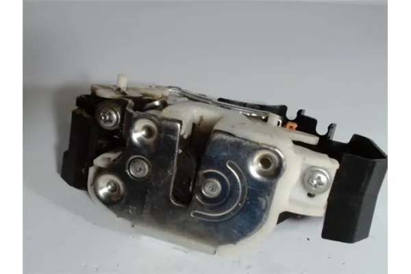 Recambio de cierre electromagnetico trasero derecho para mitsubishi colt cz3 berl. 5 (z30a) 1.1 inform (d) referencia OEM IAM MN