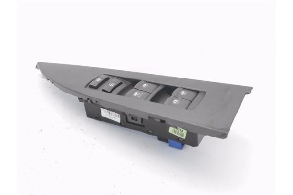 Recambio de mando elevalunas delantero izquierdo para ssangyong kyron 2.0 200 xdi referencia OEM IAM 8581009110HCX 7225009000 