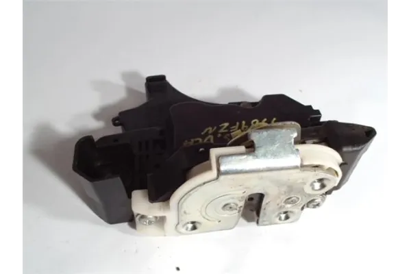 Recambio de cierre electromagnetico trasero derecho para mitsubishi colt cz3 berl. 5 (z30a) 1.1 inform (d) referencia OEM IAM MN
