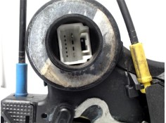 Recambio de cerradura puerta trasero derecha para toyota corolla verso (e12) 2.0 d4d referencia OEM IAM 690500F010  