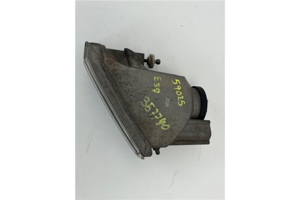 Recambio de faro antiniebla izquierdo para toyota rav4 (a2) 1.8 luna referencia OEM IAM 8122042050  