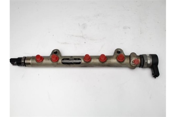 Recambio de rampa inyectores para toyota yaris (ksp9/scp9/nlp9) 1.4 d-4d referencia OEM IAM 0445214133  