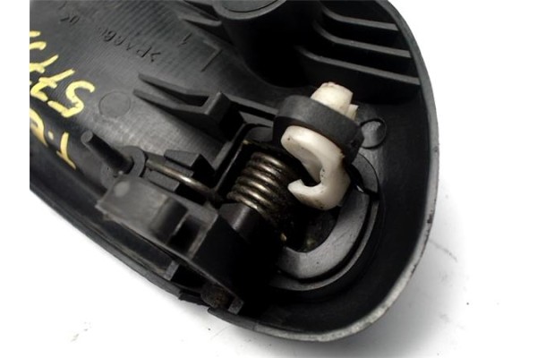 Recambio de manilla int. puerta trasero izquierda para opel agila 1.2 básico referencia OEM IAM 4706318  