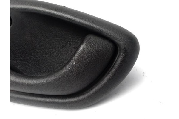 Recambio de manilla int. puerta trasero izquierda para opel agila 1.2 básico referencia OEM IAM 4706318  